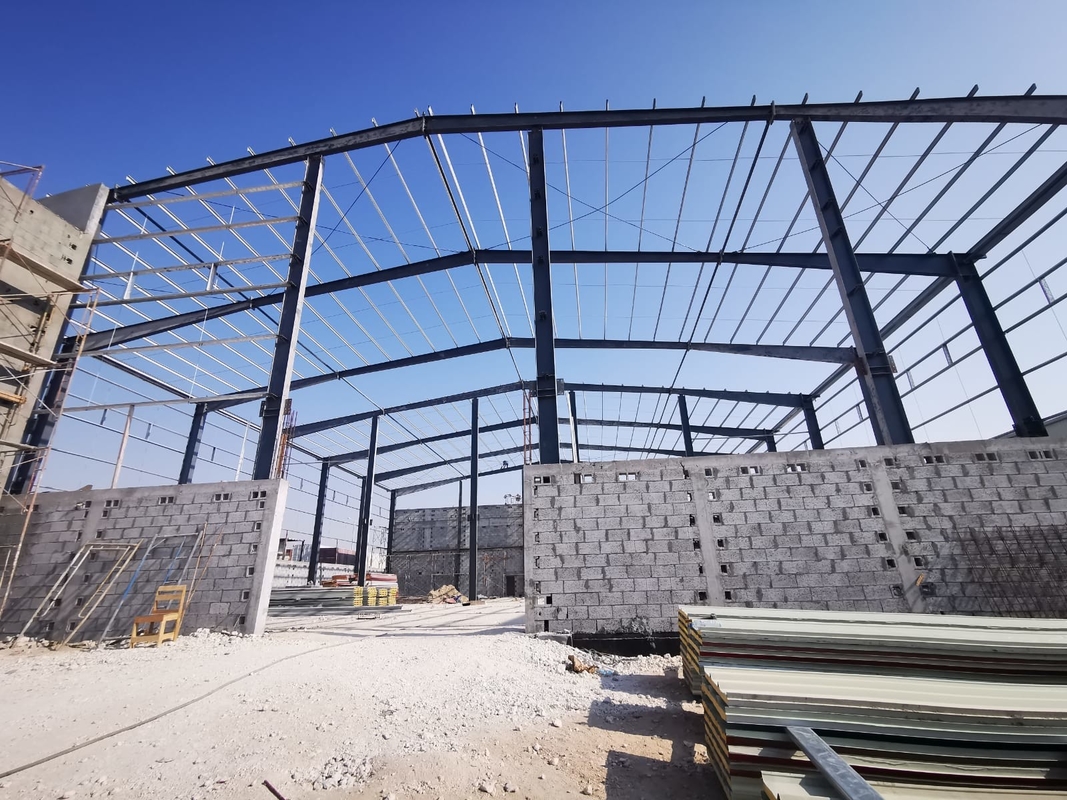 At ahırı ve at çiftliği için prefabrik çelik yapı atölyesi binası