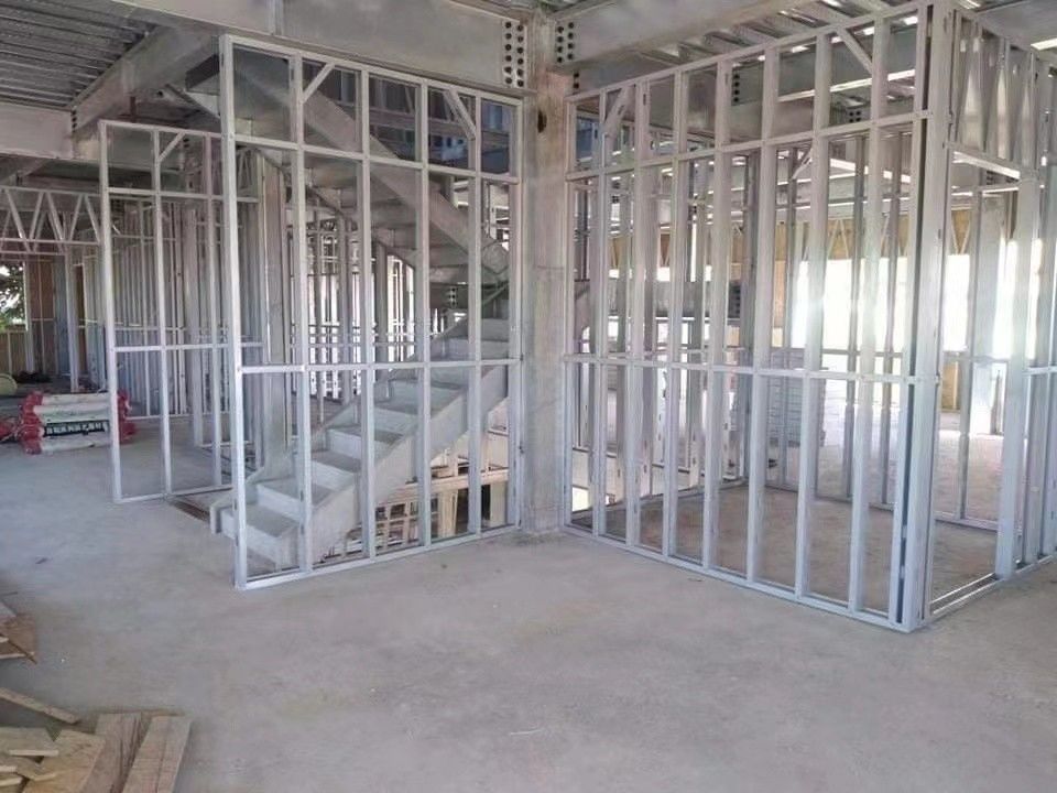 Ses yalıtımı yamaçlı çatı villa çok katlı hafif çelik ölçümlü ev hastane için
